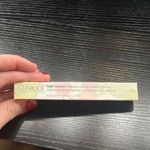 Clinique high impact mascara- shade 01 black